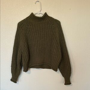 H&M Olive Green Women's Turtleneck Sweater